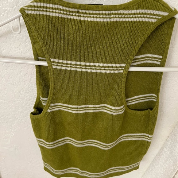 House of Harlow 1960 Tank - Picture 3 of 3